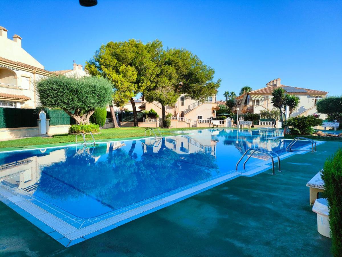Apartamento Casa De Buenos Dias Torrevieja Exterior foto